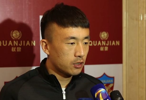 她在丈天面前被耍了三级